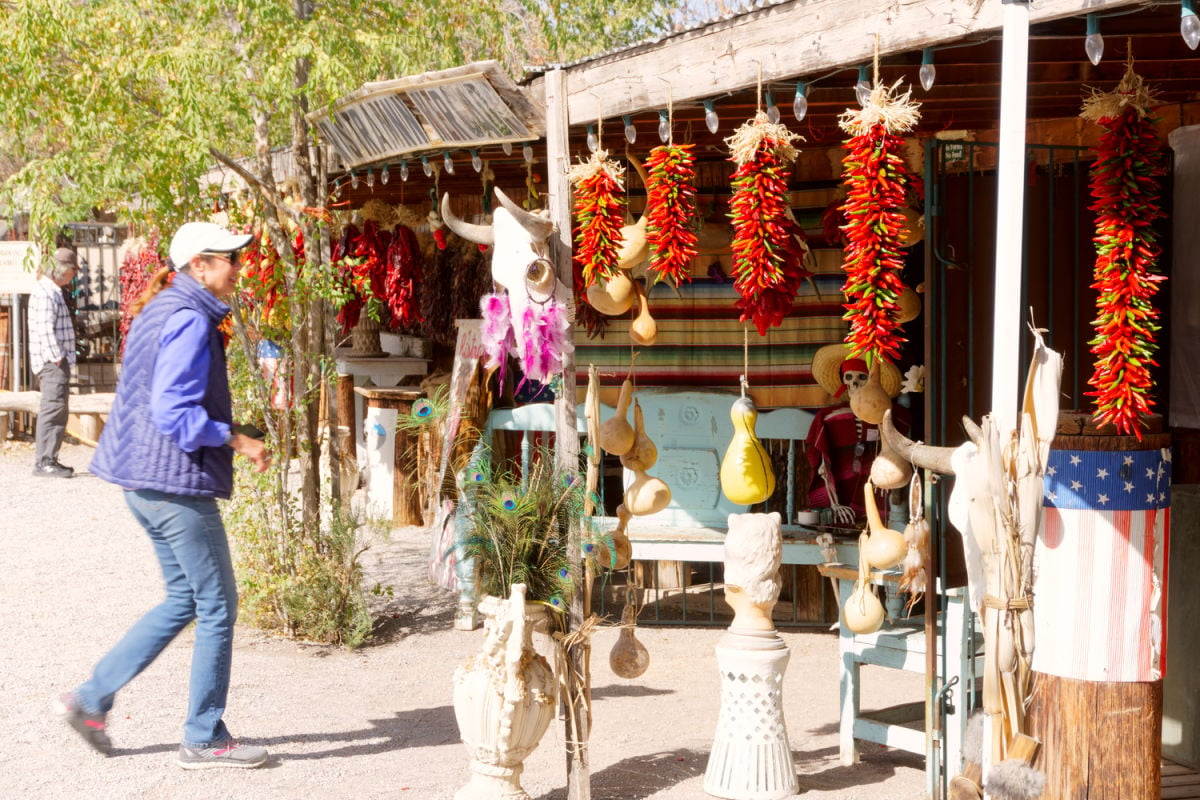 Shopper at Mesilla, NM vendor near Las Cruces